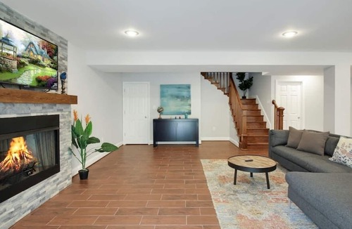 Merrifield House | Blue · Luxury | Retreat | Relax | 5 bedrooms | Views