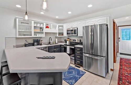 Frank House | Blue Ridge View | Pet Friendly, Deck, Grill + EV Charger
