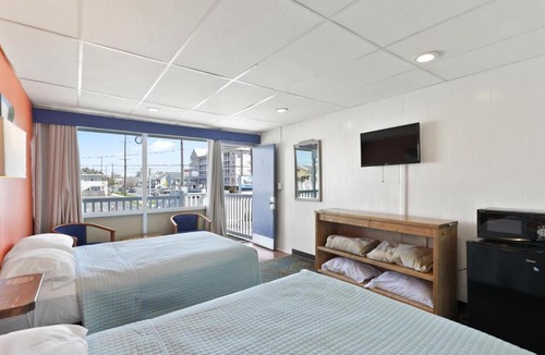 Ocean City Hotel | Blue Wave Inn - Ocean City
