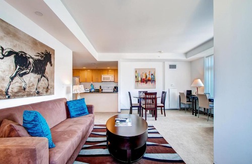 East Cambridge Apartment | Bluebird Suites in Kendall Square