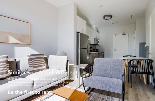 Assembly Square Apartment | Blueground | Assembly Square, rooftop, nr Mystic River Reservation
