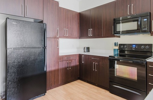 Dublin Apartment | Blueground | Dublin, pool & AC, nr museums