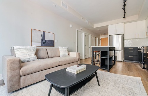 Woodmont Triangle Apartment | Blueground | Woodmont Triangle, pool, nr Cabin John Regional Park