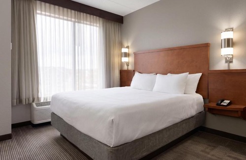 Donelson Hotel | BNA Suites