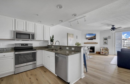 Ocean City Condo | Boardwalk to Beach ready! Boat Slip & Parking. Dogs allowed OffSeason W Approval