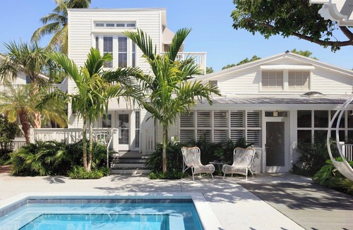 Old Town Hotel | Bohemian Retreat with Pool in Old Town Key West | Free Breakfast Onsite!