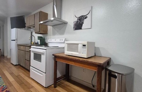 Aransas Pass Hotel | Botanical Bay @Marina Motor Lodge