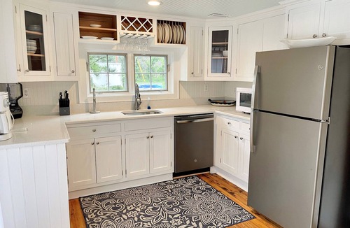 Ocracoke House | Bragg-Tolson House (Formerly Serendipity): Historic Home with Modern Convenience