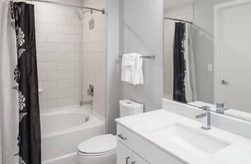 Woodmont Triangle Apartment | Brand New 1BR Apartments | Bethesda Downtown Neighborhood | by GLS