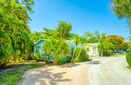 Sanibel Cottage | Brand New to the rental market !
