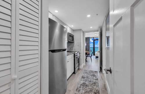 Myrtle Beach Condo | Breakers Tower 1BR Oceanfront Condo