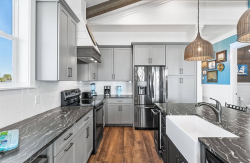 Laguna Beach House | Breezin' at 19406 FBR Summer Beach Getaway