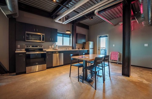 Fargo Hotel | Brewhalla Hotel