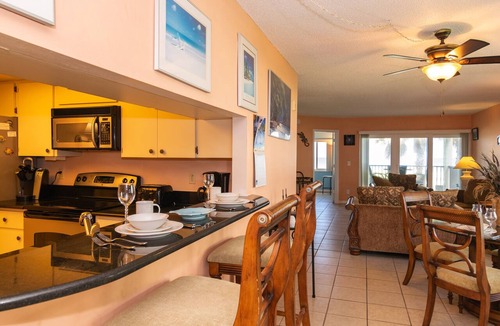 Bradenton Beach Condo | Bridgeport 101 · Gulf Views