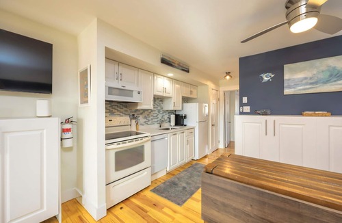 Southend Condo | Brigantine Comfy Condo on the Beach and Pool!