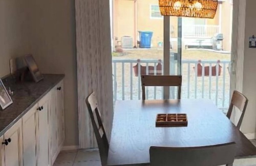 Southend House | Brigantine south on inlet 3 bedroom 2 bath with balcony