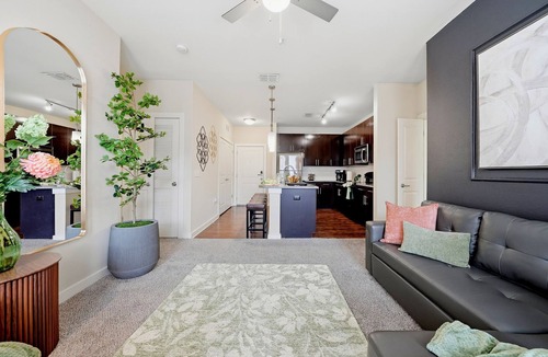 Courier City - Oscawana Apartment | Bright 2BR/2BA Tampa Haven: Productivity & Relaxation