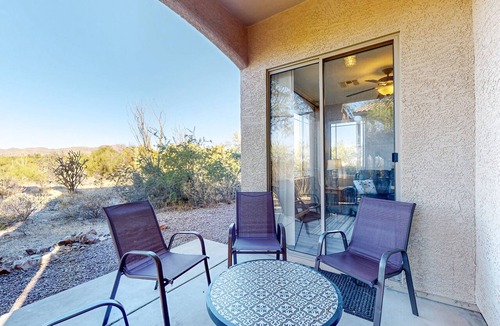 Rancho Vistoso Condo | Bright and spacious mountain-view home with pool/hot tub on-site, golfing nearby
