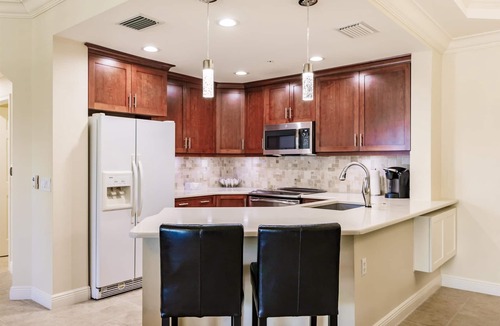 Pelican Condo | Bright, Spacious Condo w/Pool, Close to Beaches!