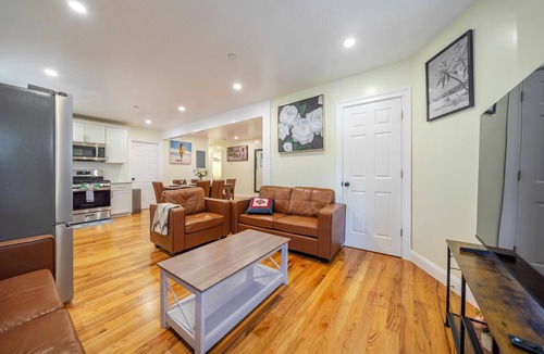 Dorchester Apartment | Bright & Stylish 4BR Apt Boston Getaway w/Free Parking & Pet-Friendly 27