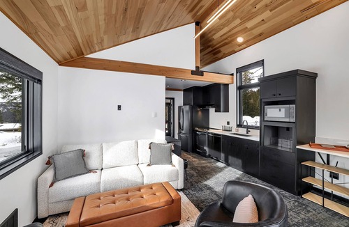 New Meadows Cabin | Brundage Tiny Home · Ski-In/Out · Trails at Your Door