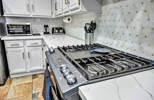 Highland Hills House | Buddha Estate#4 - Great neighborhood, Sparkling pool and Hot tub, EV Charger, Games