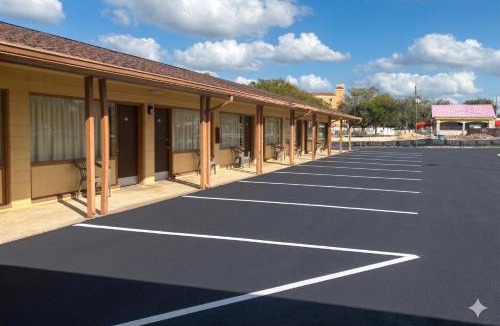 Fellowship Hotel | Budget Host Inn Ocala I-75