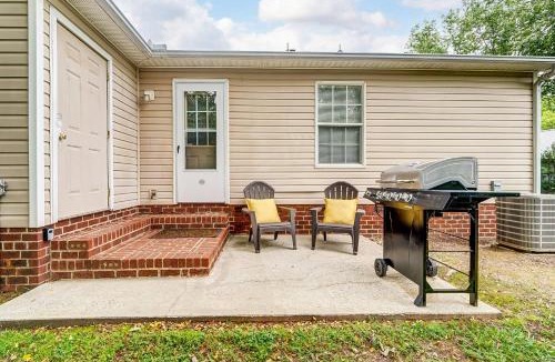 Wingate House | Bulldog Retreat at Wingate