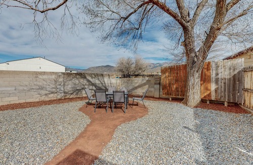 Northeast Heights House | Cactus Hills, Mountain View and Hiking Nearby