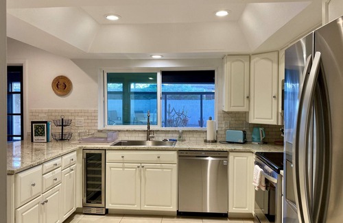 Spanish Mountain Estates House | Cactus House - Spacious home & pool next to mountains and close to everything