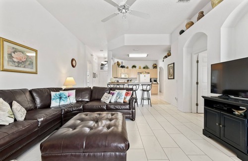 Calabay Parc Villa | Calabay Comfort - 4BR Pool and Spa Near Disney, Dining, Shopping & Golf