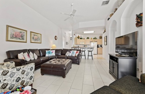 Calabay Parc Villa | Calabay Comfort - 4BR Pool and Spa Near Disney, Dining, Shopping & Golf