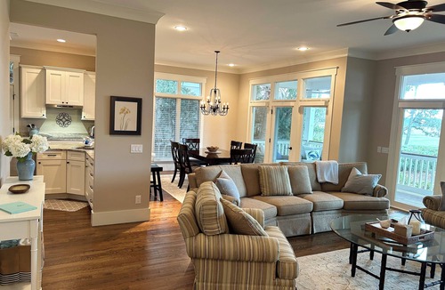 Okatie House | Callawassie Charm: A 3 bed, 3.5 bath home with beautiful views.