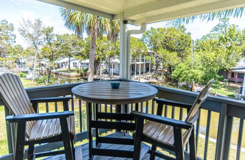 Crystal River House | Canal Home in Ozello w pvt dock 1 dog ok sleeps 10