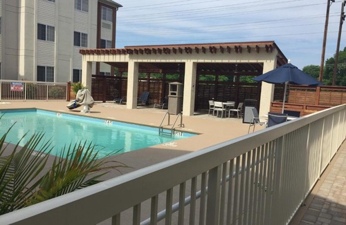 Arrowood Hotel | Candlewood Suites - Charlotte - Arrowood by IHG