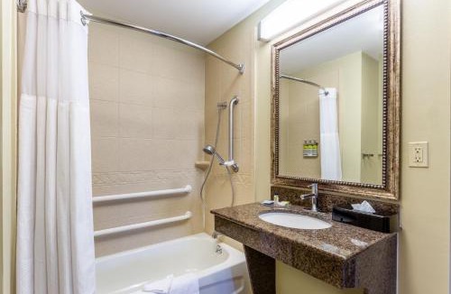 Linglestown Hotel | Candlewood Suites Harrisburg I-81 Hershey Area by IHG