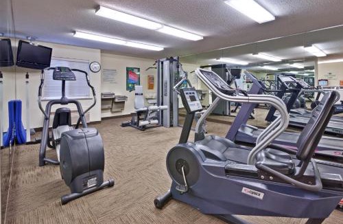 Castleton Hotel | Candlewood Suites Indianapolis Northeast by IHG