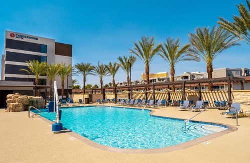 Las Vegas Hotel | Candlewood Suites - Las Vegas - E Tropicana by IHG