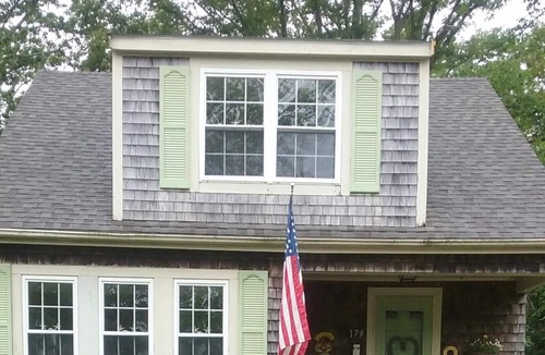 Hyannis House | Cape Cod Bungalow walking distance to Main St., also close to hospital and beach
