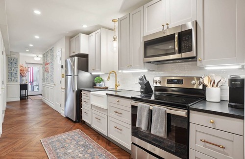 Hill East Apartment | Capitol Hill East Free Parking 5-min to Metro RFK