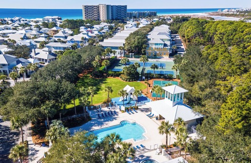 Sunnyside Condo | Carillon Market 305 | Renovated Gulf-Front Escape