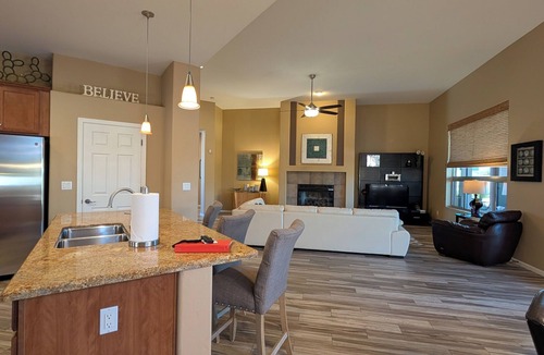 Rancho Vistoso House | Casa Bella-Luxury home on corner lot, bring your fur baby.