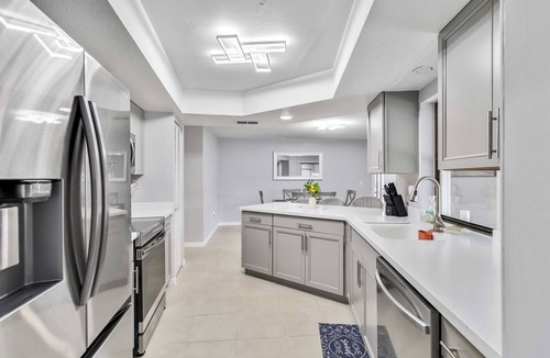 Gulf Gate Estates House | Casa del Mar - Under 5 Miles to Siesta Beach