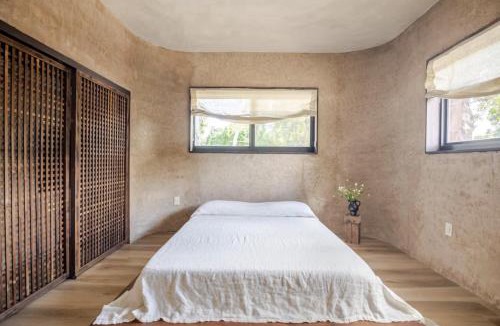 Croissant Park House | Casa Kawa lumicollection