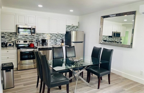 Wynwood Art District House | Casa Wynwood - 4 bdrm/2bth + Parking