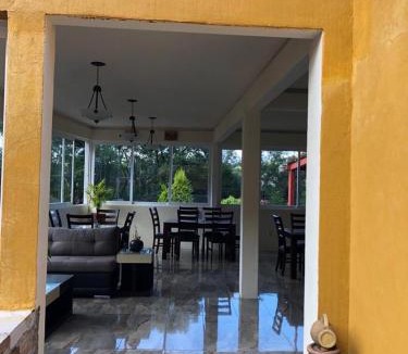 De La Presa Hotel | Casona de Cantera