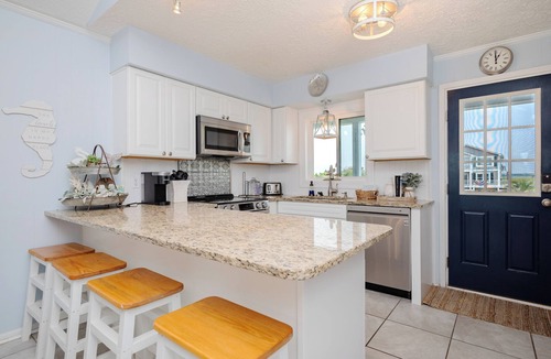 Caswell Beach House | Caswell Cabana: Oceanfront, Split Floor Plan, Views of Lighthouse