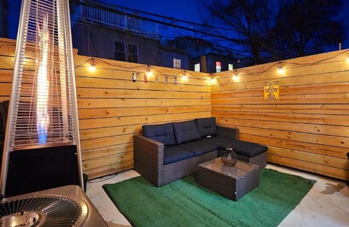 Newbold House | Catch Phillies Games,5BR with Kingt Bed, Hot Tub & Game Room