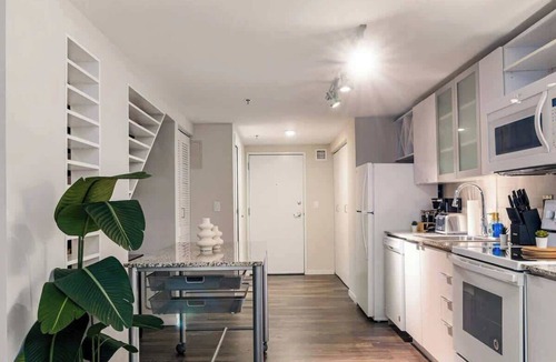 Downtown Cincinnati Apartment | CBD OTR Gym, Pool, Free Parking, Steps to Stadiums
