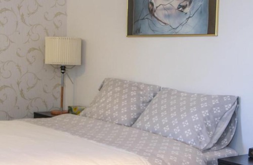 Crysler Hotel | Cedar Drive Inn